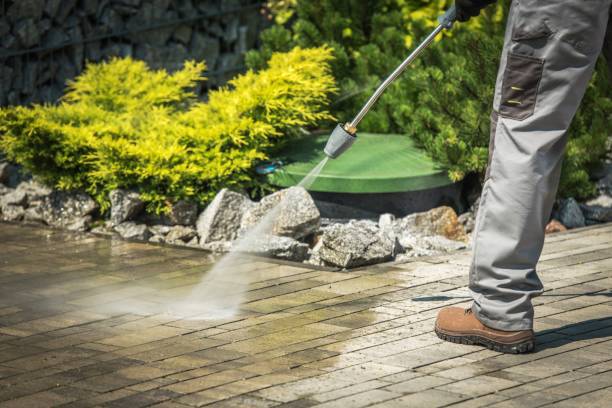 Best Building Exterior Pressure Washing in Lannon, WI